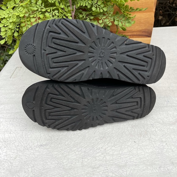 UGG🔴II Bailey button black winter boots 7 - Picture 5 of 10